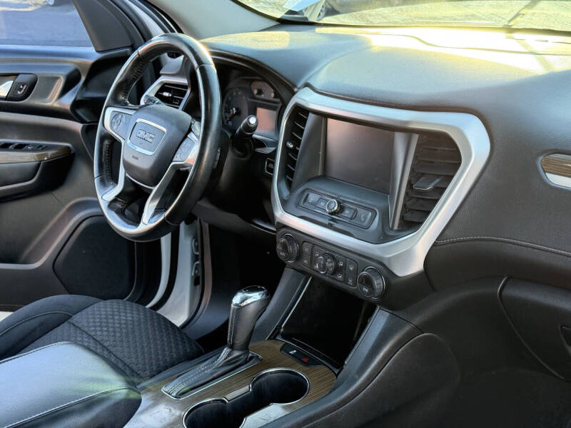 2018 GMC Acadia SLE-1