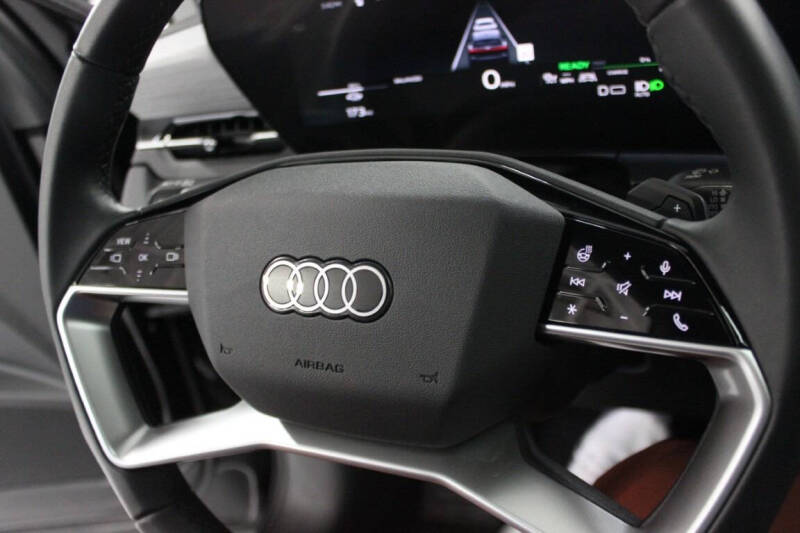 2025 Audi Q6 e-tron Premium