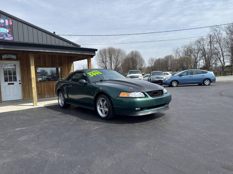 2003 Ford Mustang GT Deluxe
