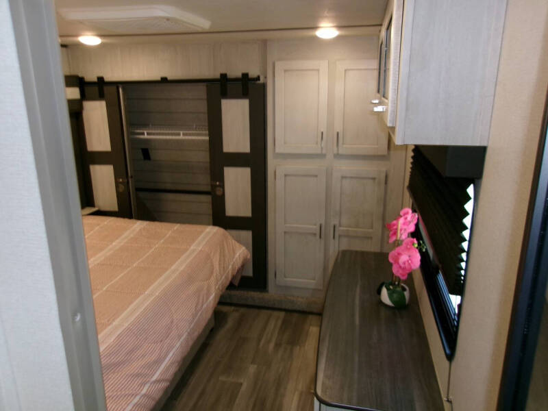 2022 Keystone RV Sprinter 3570LFT