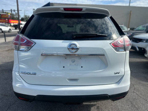 2015 Nissan Rogue SV