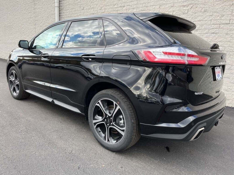 2021 Ford Edge ST