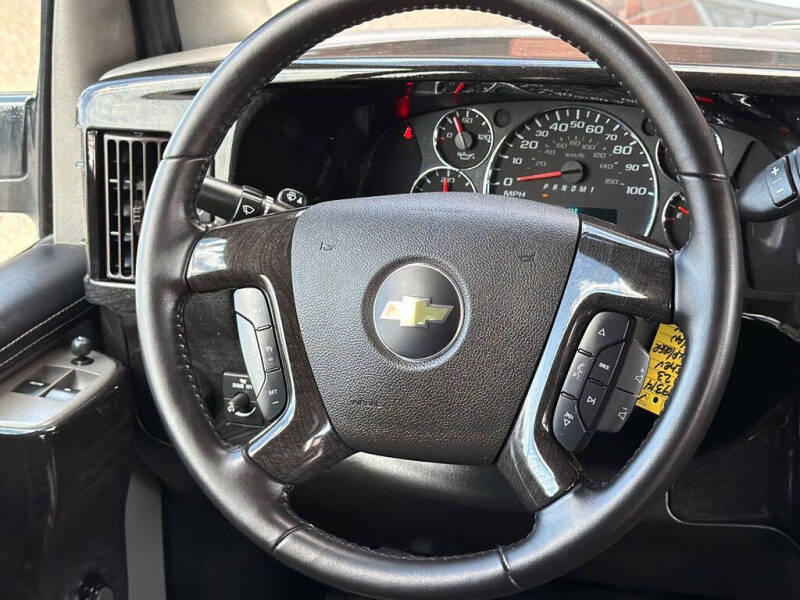 2023 Chevrolet Express 2500