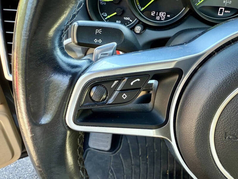 2016 Porsche Cayenne S E-Hybrid