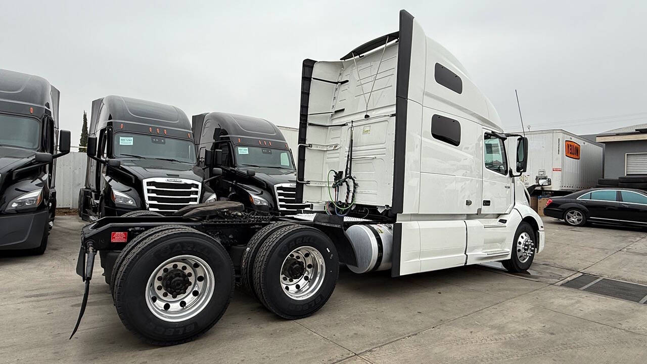 2019 Volvo VNL for sale at KING TRUCK TRAILER SALES in Bakersfield, CA