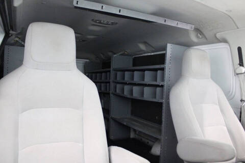 2013 Ford E-Series E-350 SD