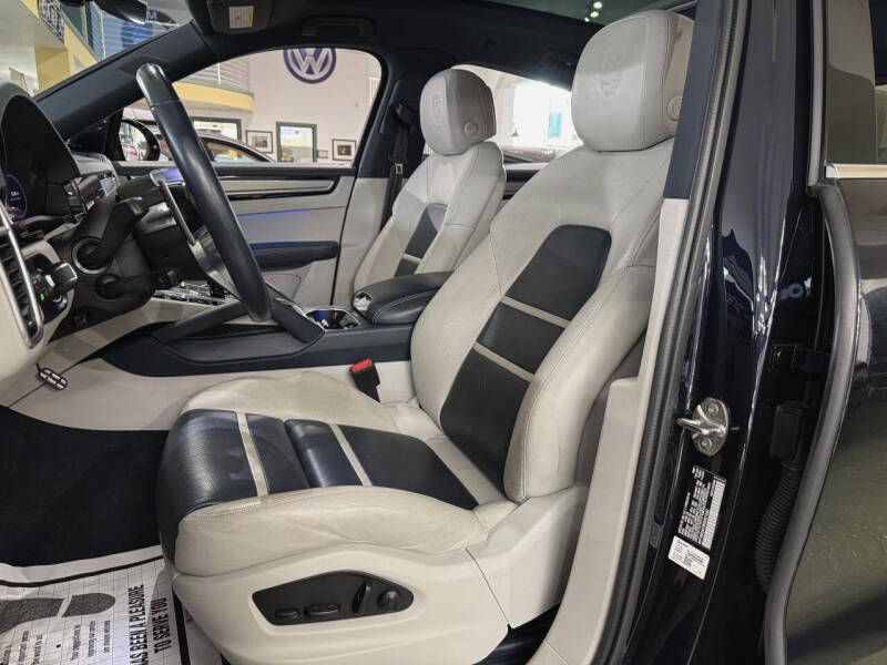 2022 Porsche Cayenne