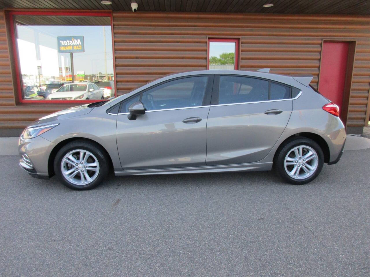 Gray 2017 Chevrolet Cruze LT Auto LT Auto 4dr Hatchback 2