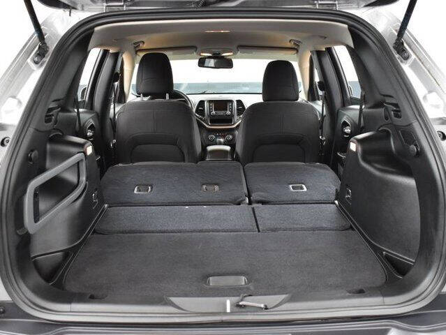 2015 Jeep Cherokee Sport