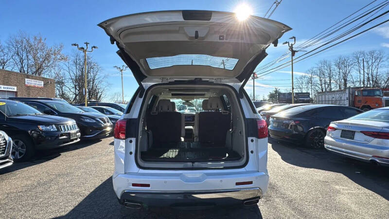 2019 GMC Acadia Denali