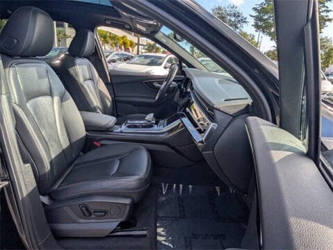 2025 Audi Q7 quattro Premium Plus 45 TFSI