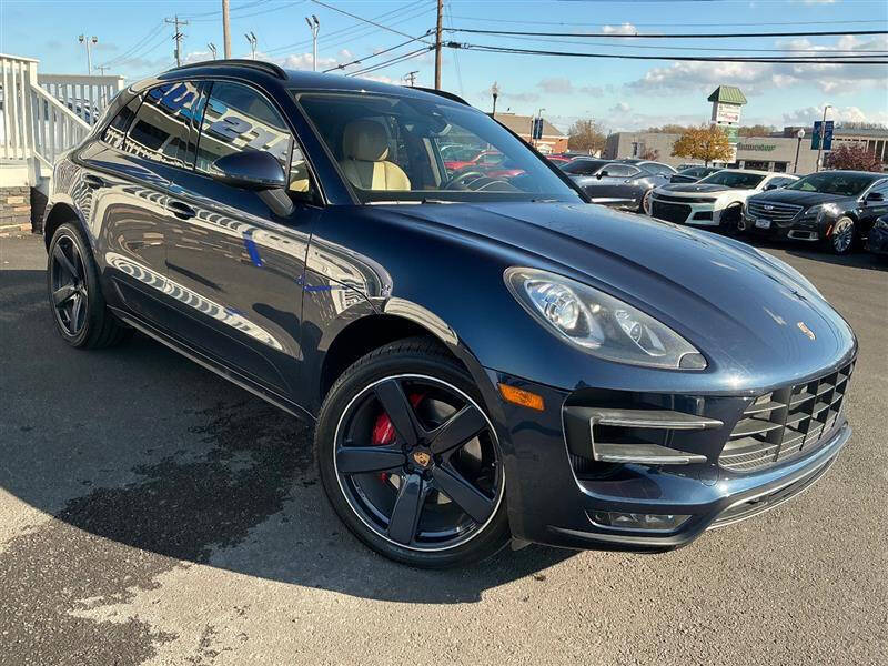 2016 Porsche Macan Turbo