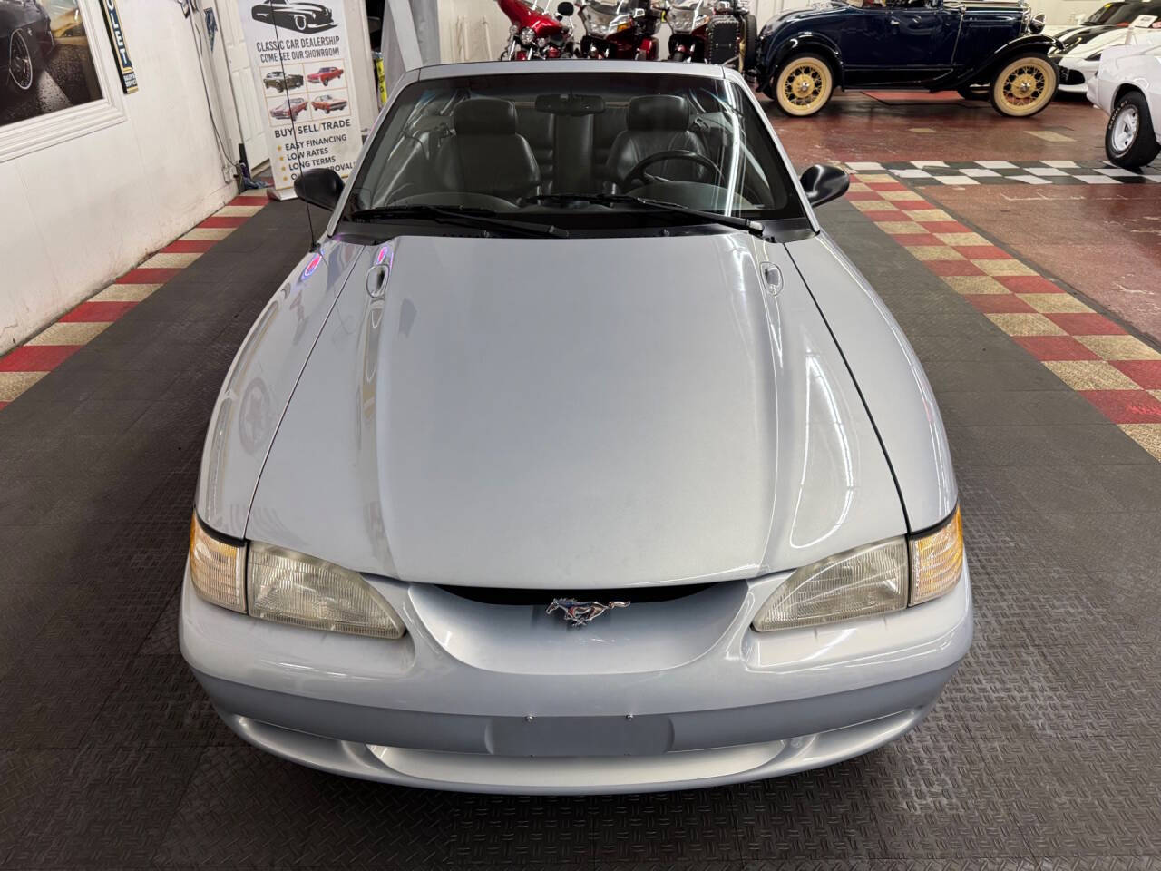 1994 Ford Mustang 9