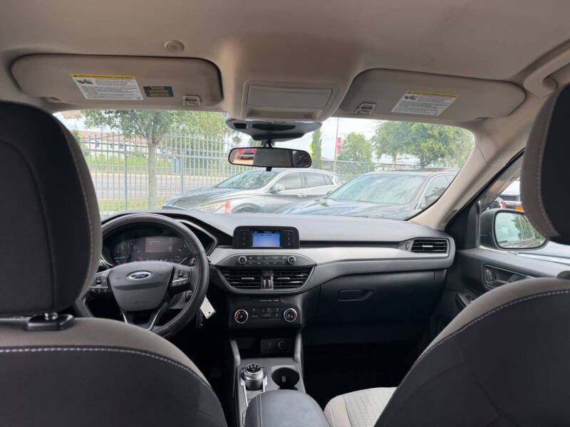 2020 Ford Escape S