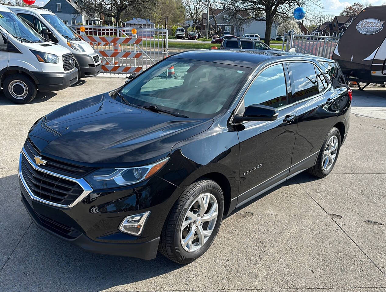 2018 Chevrolet Equinox for sale at VIP Motor Sales in Hazel Park, MI