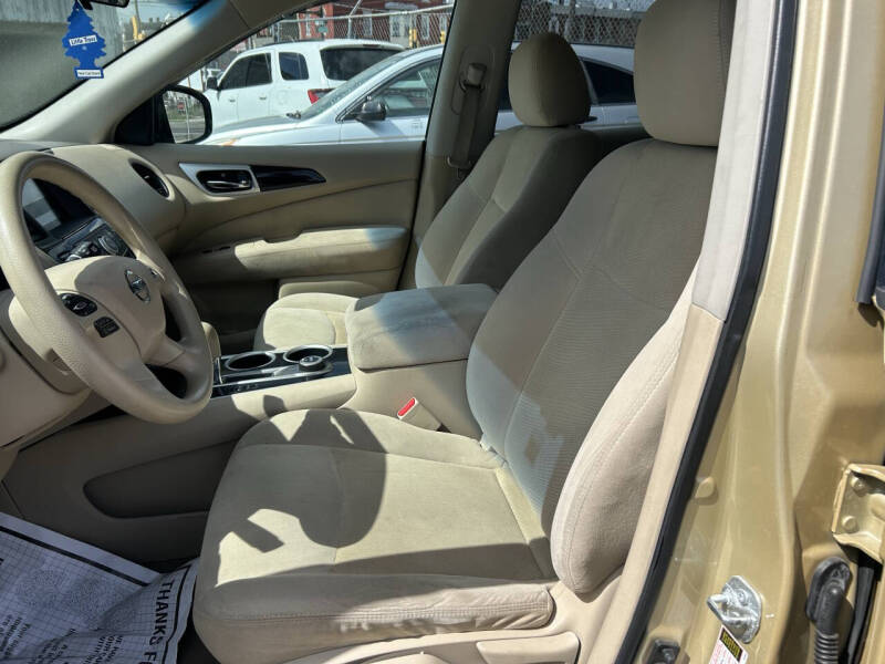 2013 Nissan Pathfinder S