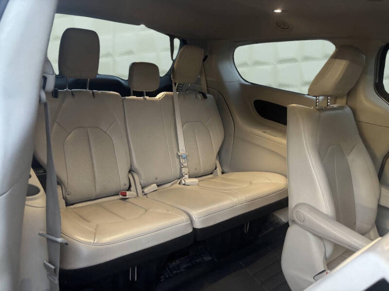 2021 Chrysler Pacifica Hybrid Touring L