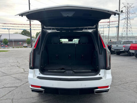 2021 Cadillac Escalade Luxury