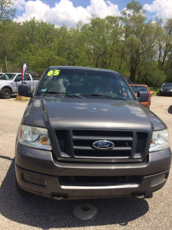 2005 Ford F-150 for sale at COMPASS CAR CENTER in Fort Wayne IN