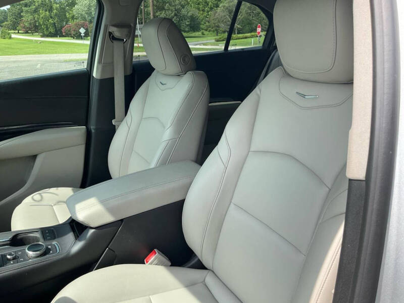 2021 Cadillac XT4 Luxury