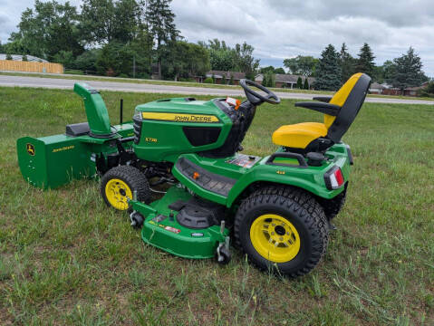 2024 John Deere x738a