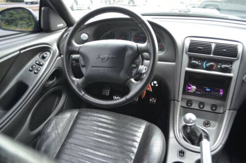 2003 Ford Mustang Mach 1 Premium