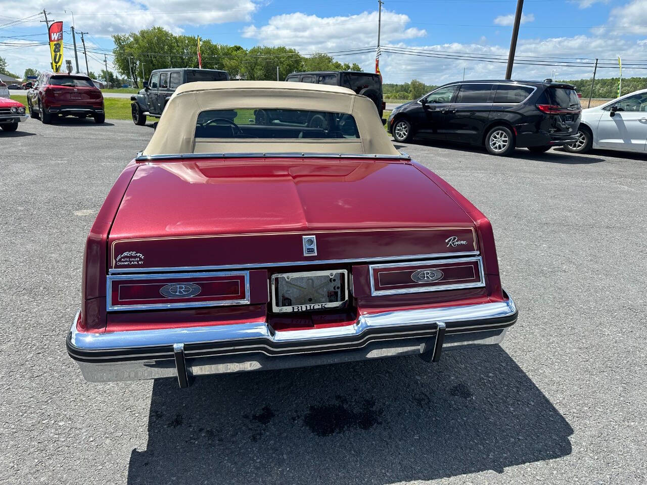 Red 1982 Buick Riviera Base Convertible 2dr Convertible 15