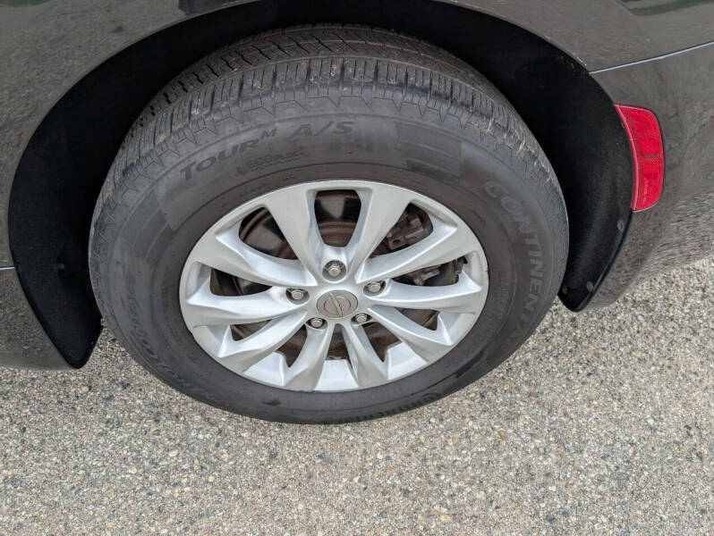 2017 Chrysler Pacifica Touring-L