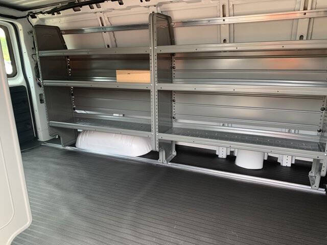 2025 Chevrolet Express 2500