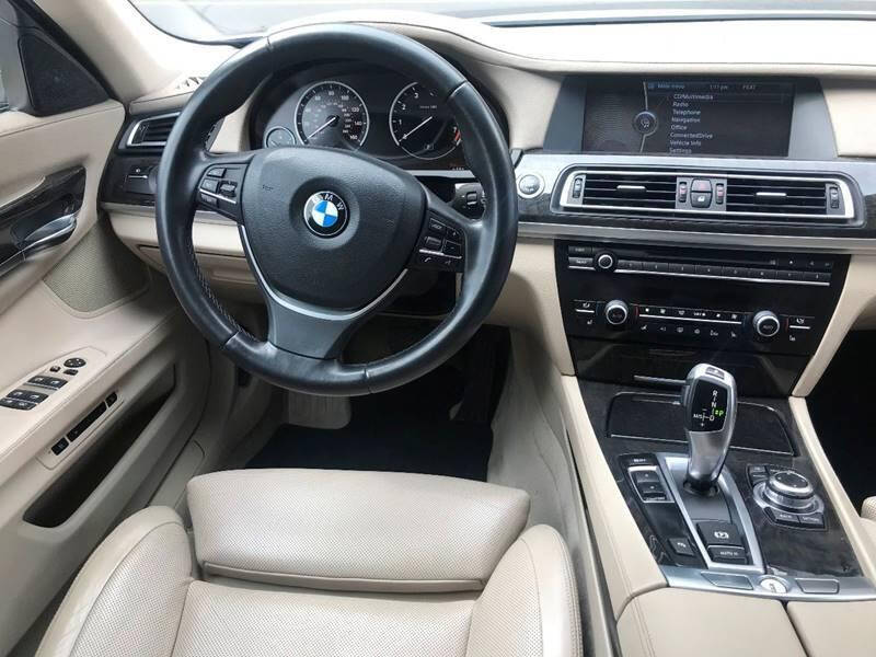 2012 BMW 7 Series 750Li