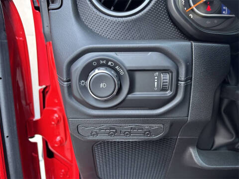 2025 Jeep Wrangler Rubicon X