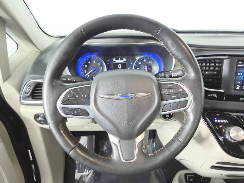 2020 Chrysler Pacifica Touring L
