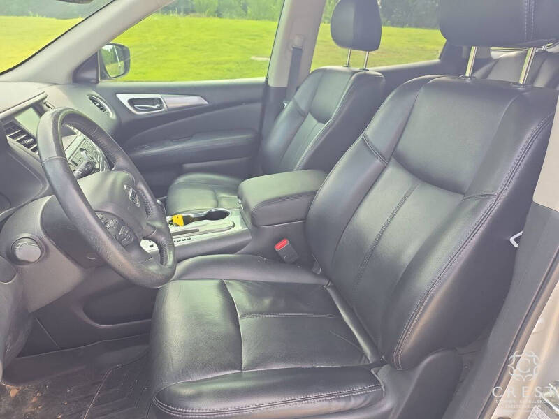 2019 Nissan Pathfinder SL