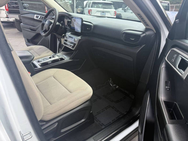 2022 Ford Explorer