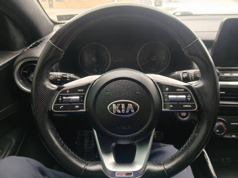 2021 Kia Forte GT Line