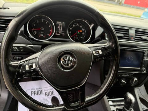 2016 Volkswagen Jetta 1.8T SEL Premium