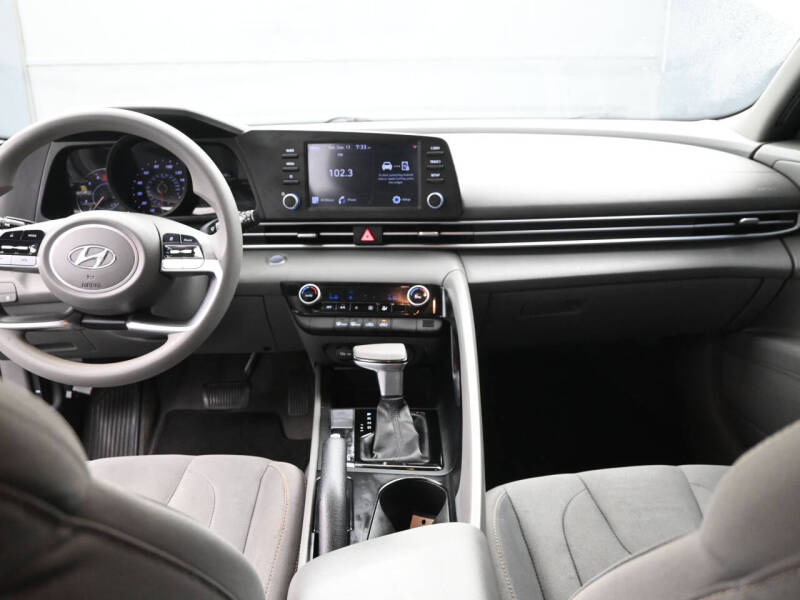 2022 Hyundai Elantra