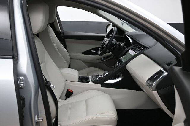 2023 Jaguar E-PACE P250 SE