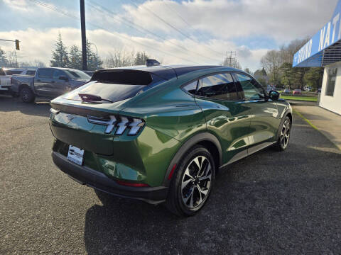 2025 Ford Mustang Mach-E Select