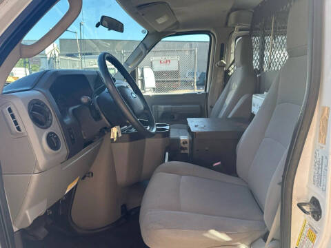 2010 Ford E-Series E-250