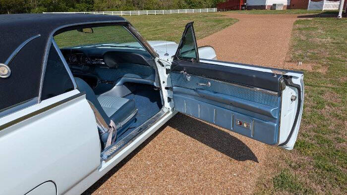 1963 Ford Thunderbird