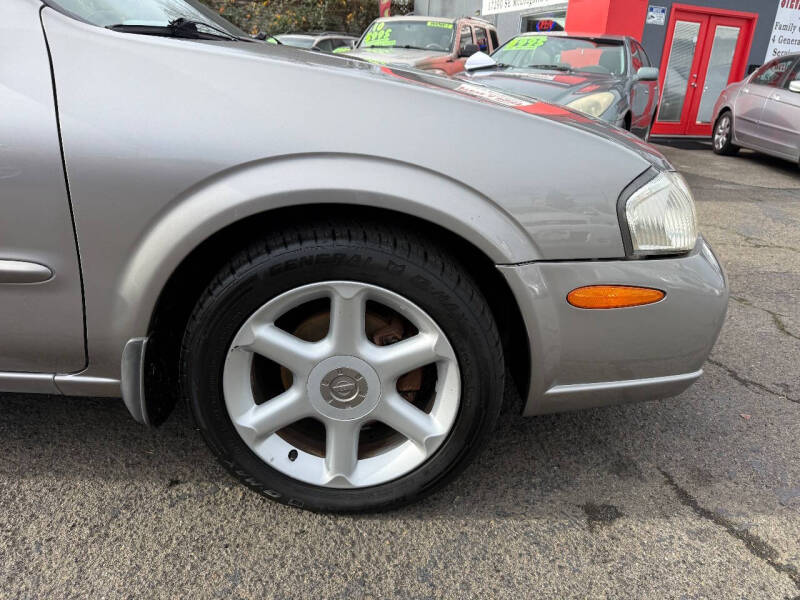 2001 Nissan Maxima SE