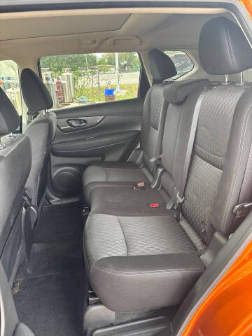 2020 Nissan Rogue SV