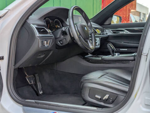 2018 BMW 7 Series 740i