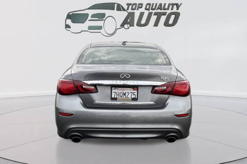 2015 Infiniti Q70 3.7