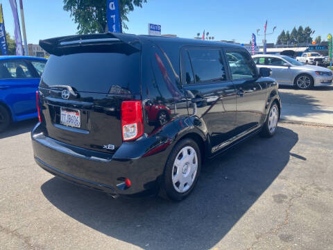 2014 Scion xB