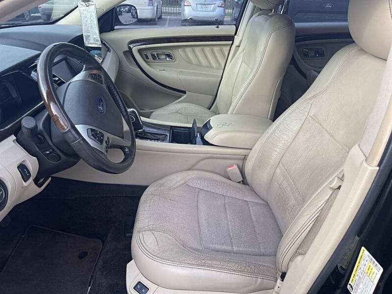 2013 Ford Taurus Limited