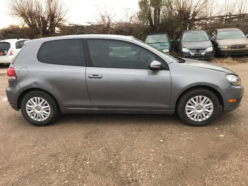 2011 Volkswagen Golf for sale at CARZ R US 1 in Armington IL