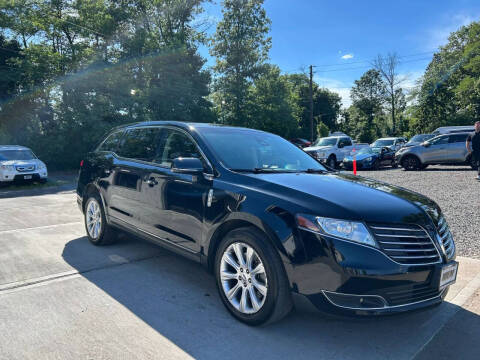 2018 Lincoln MKT Premiere