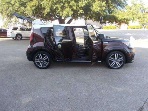 2017 Kia Soul +